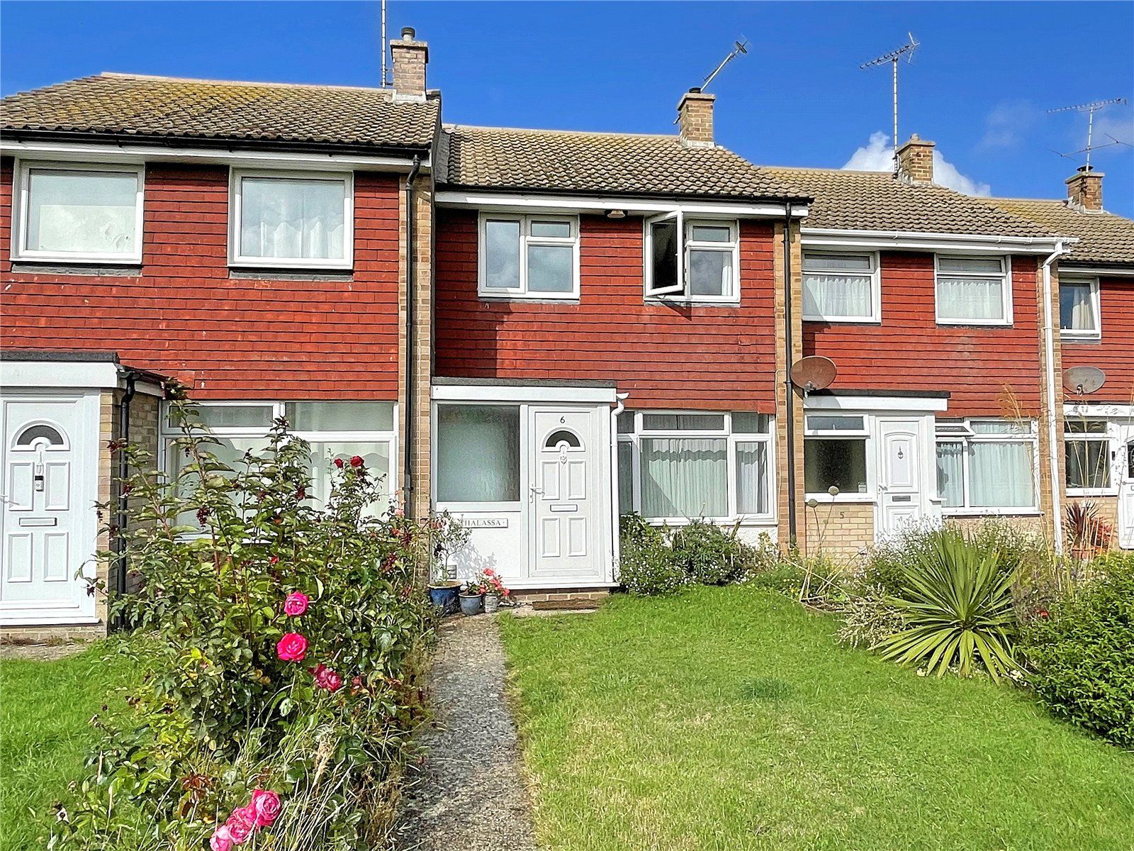 3 bed terraced house for sale in Fontwell Close, Rustington