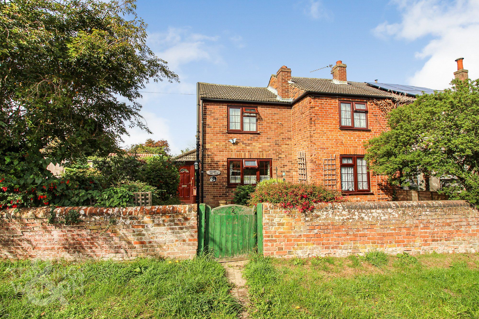 2 bed cottage for sale in Old Chapel Road, Freethorpe, Norwich NR13