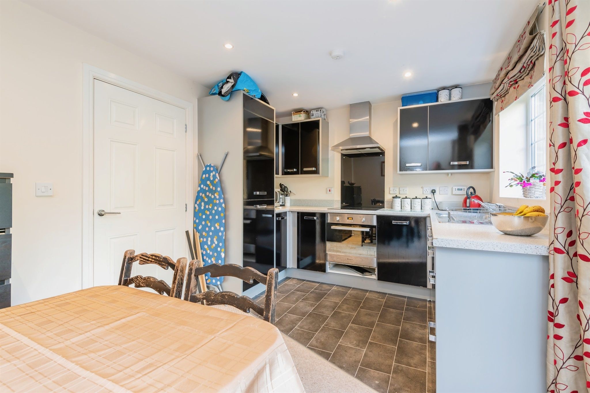 3 bed end terrace house for sale in Gardeners Walk, Skelmanthorpe