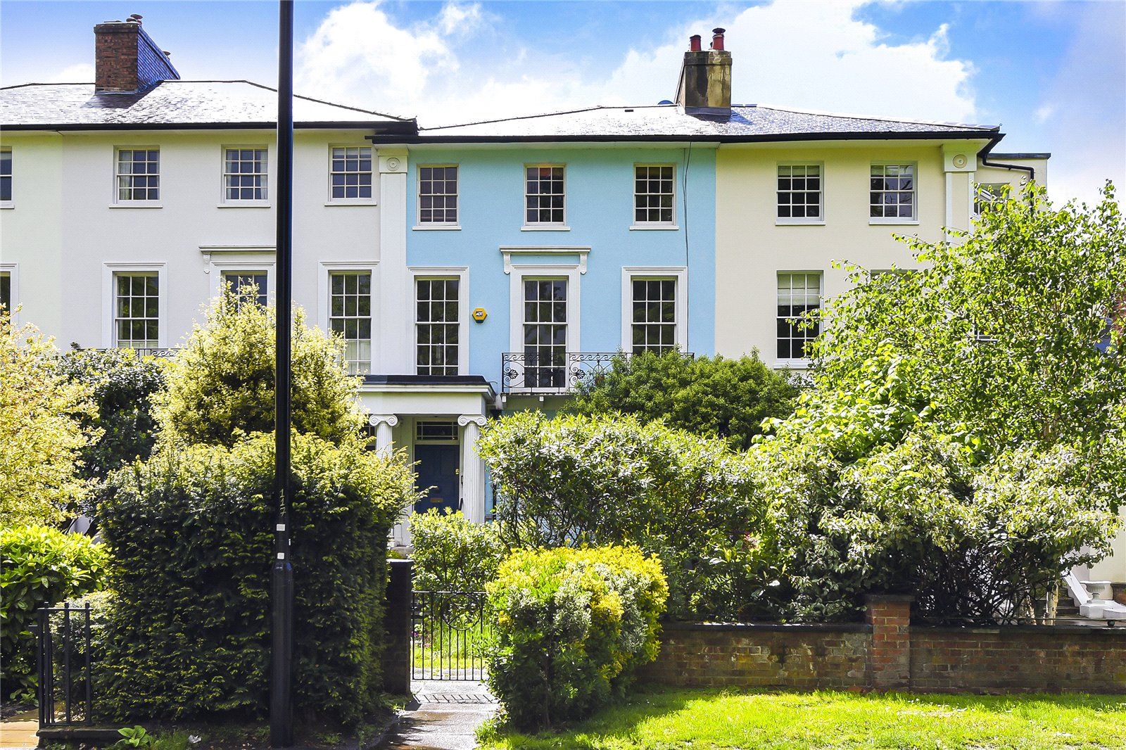 3 bed for sale in Heathfield Terrace, Chiswick, London W4