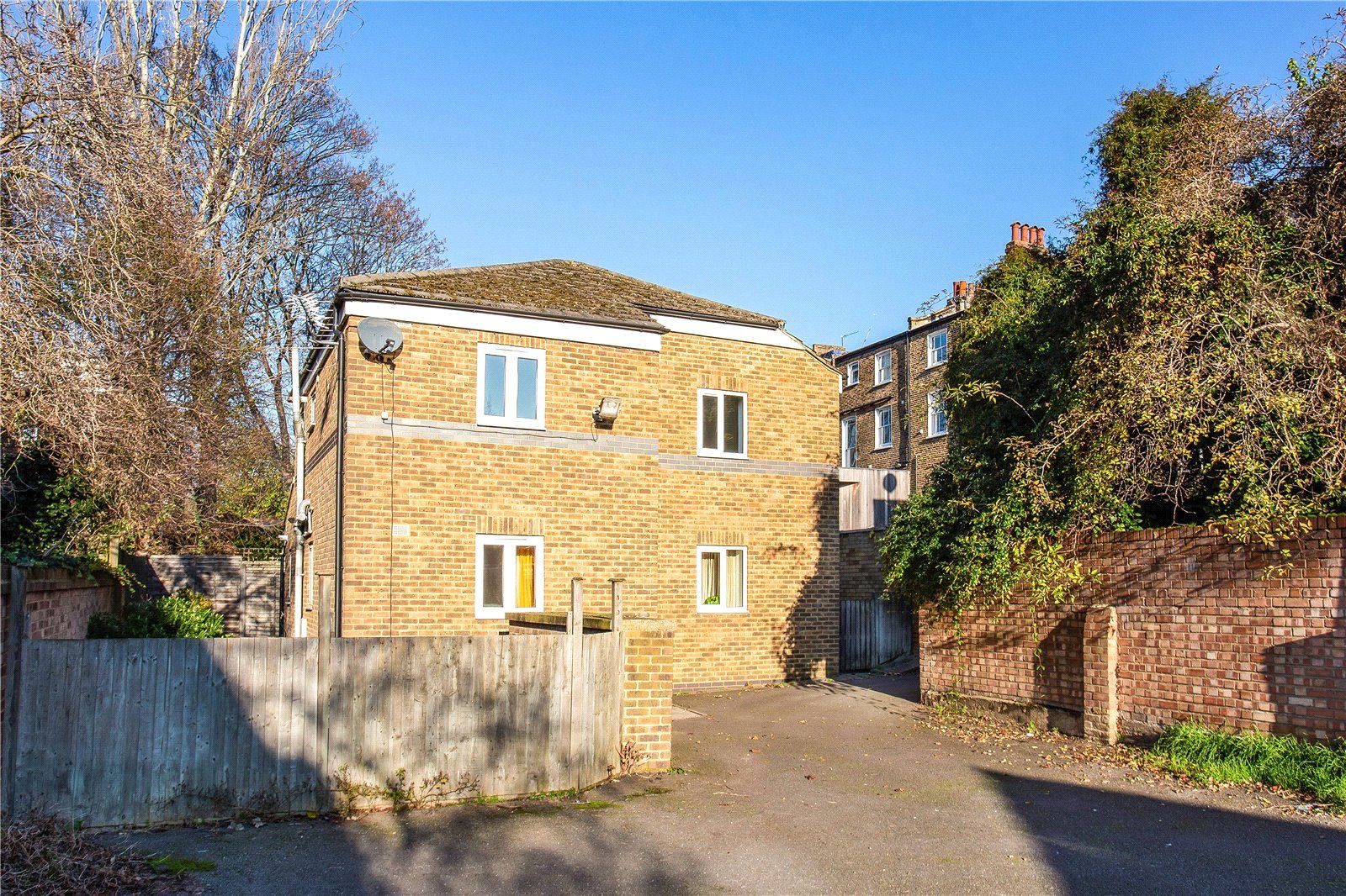 1 bed flat for sale in The Glade, Coningham Road W12 Zoopla