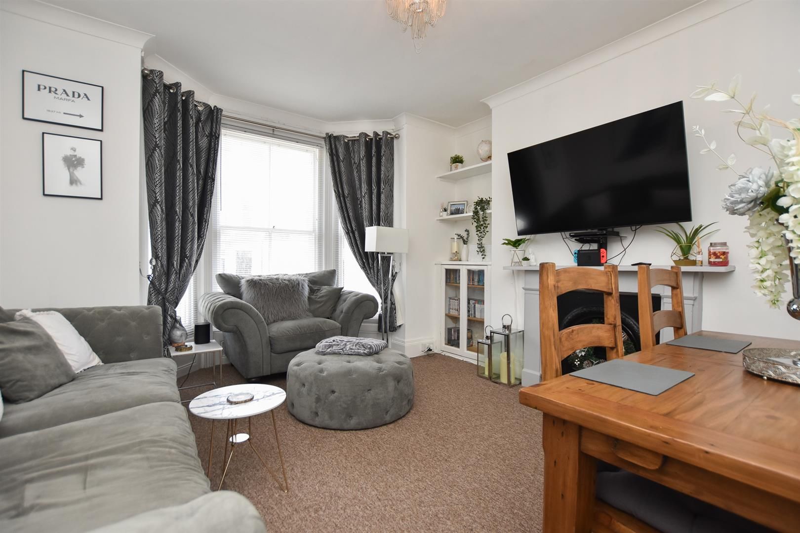 1 bed flat for sale in Cambridge Gardens, Hastings TN34 Zoopla