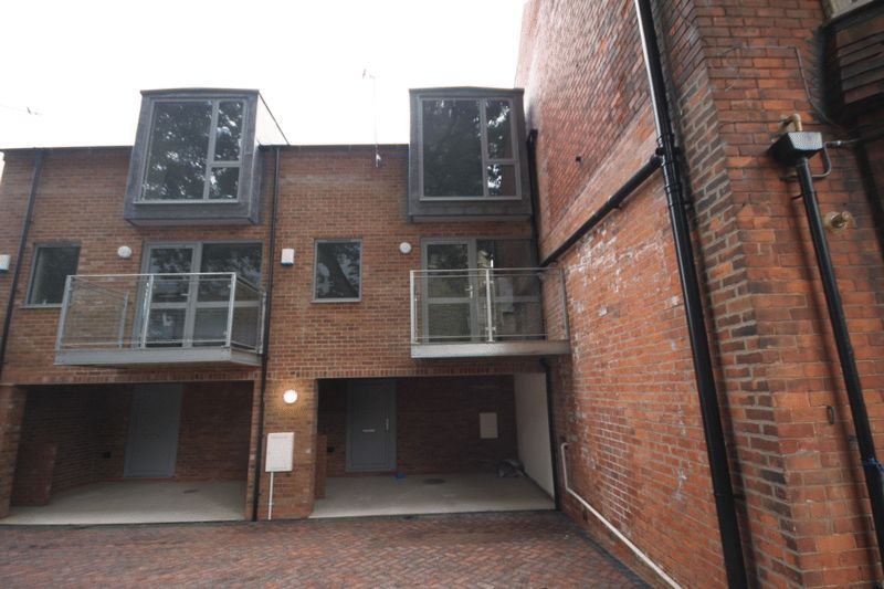 1 bed town house for sale in St. Peters Avenue, Cleethorpes DN35 Zoopla