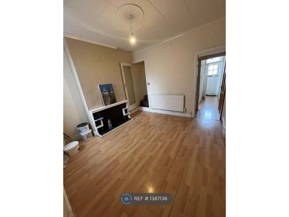 3 bed terraced house to rent in Solihull Road, Birmingham B11 Zoopla