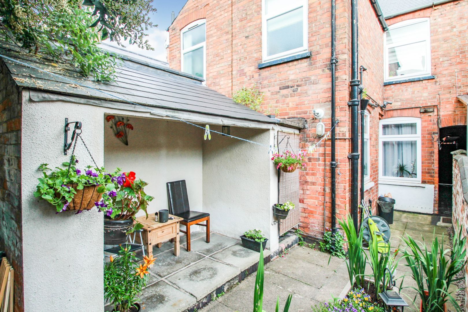 Chartley Road, West End LE3  