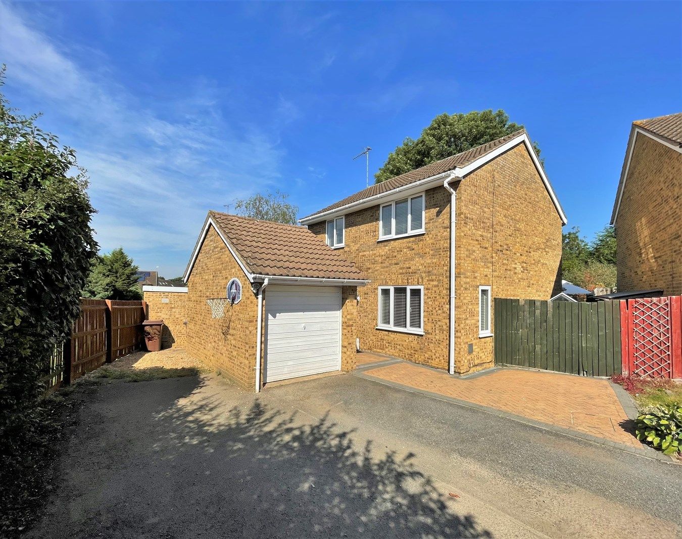 4 bed property for sale in Blackwell Hill, West Hunsbury, Northampton NN4 Zoopla