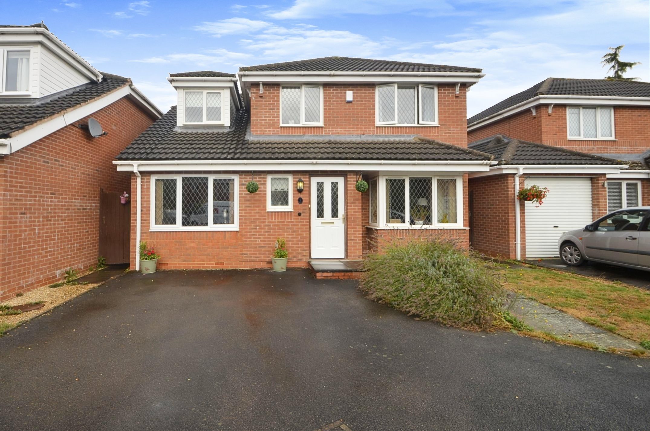 4 bed detached house for sale in Park Farm Close, Bilton, Rugby CV22