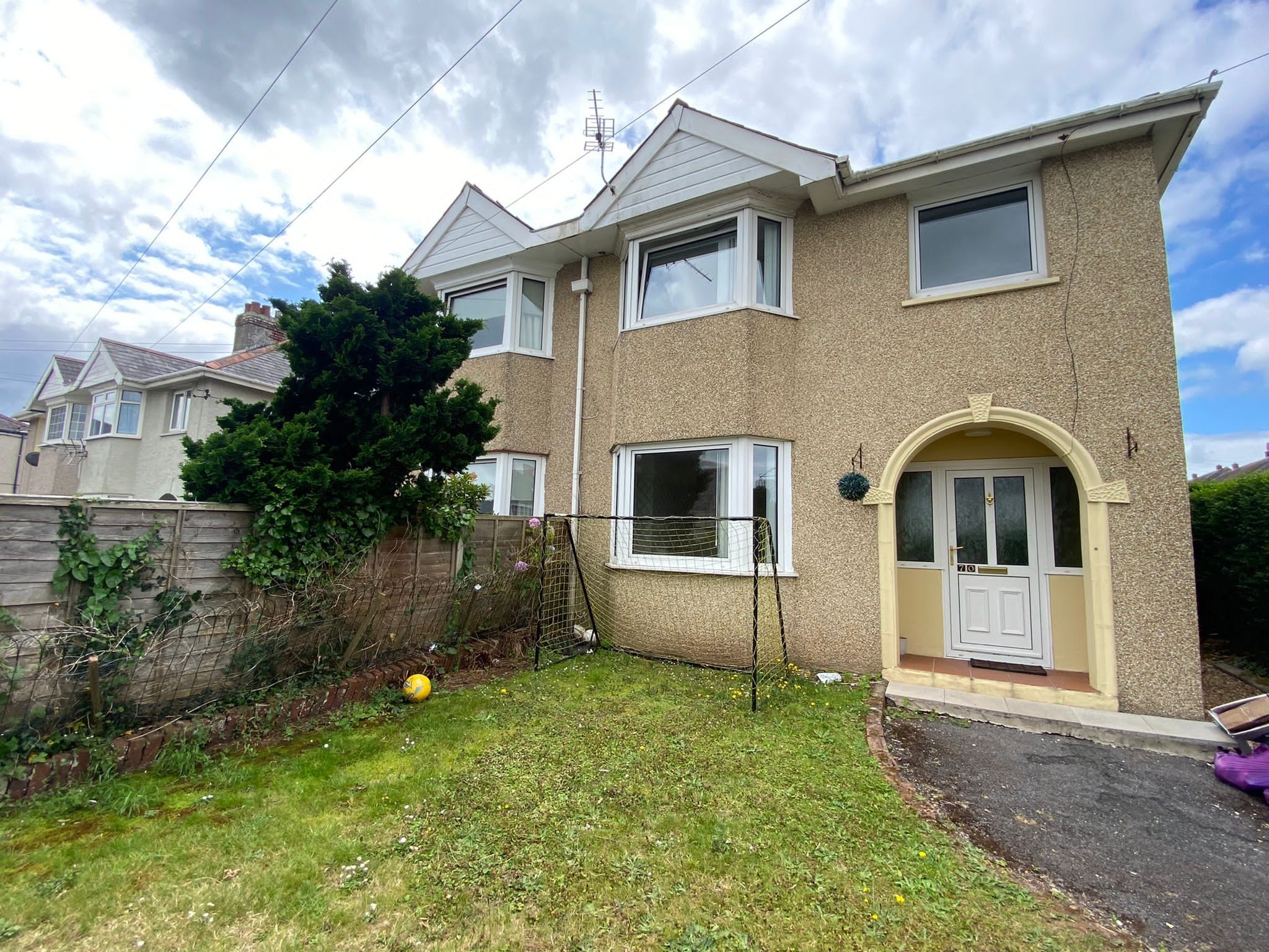 3 bed semidetached house for sale in Waterloo Road, Hakin, Milford