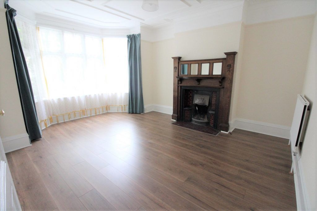 4 bed semidetached house to rent in Oakfield Road, London N14 Zoopla