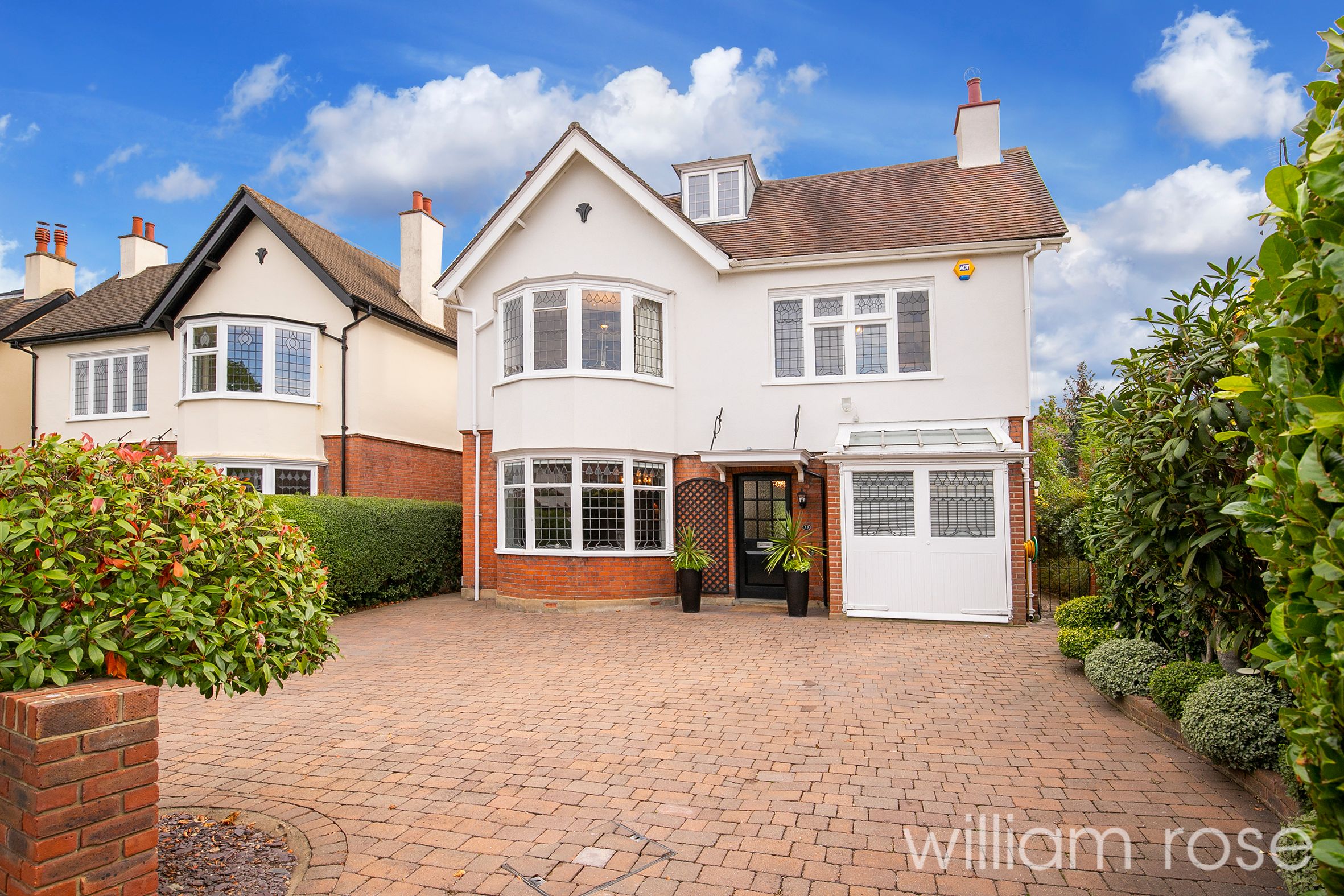 5 bed detached house for sale in Monkhams Avenue, Woodford Green IG8