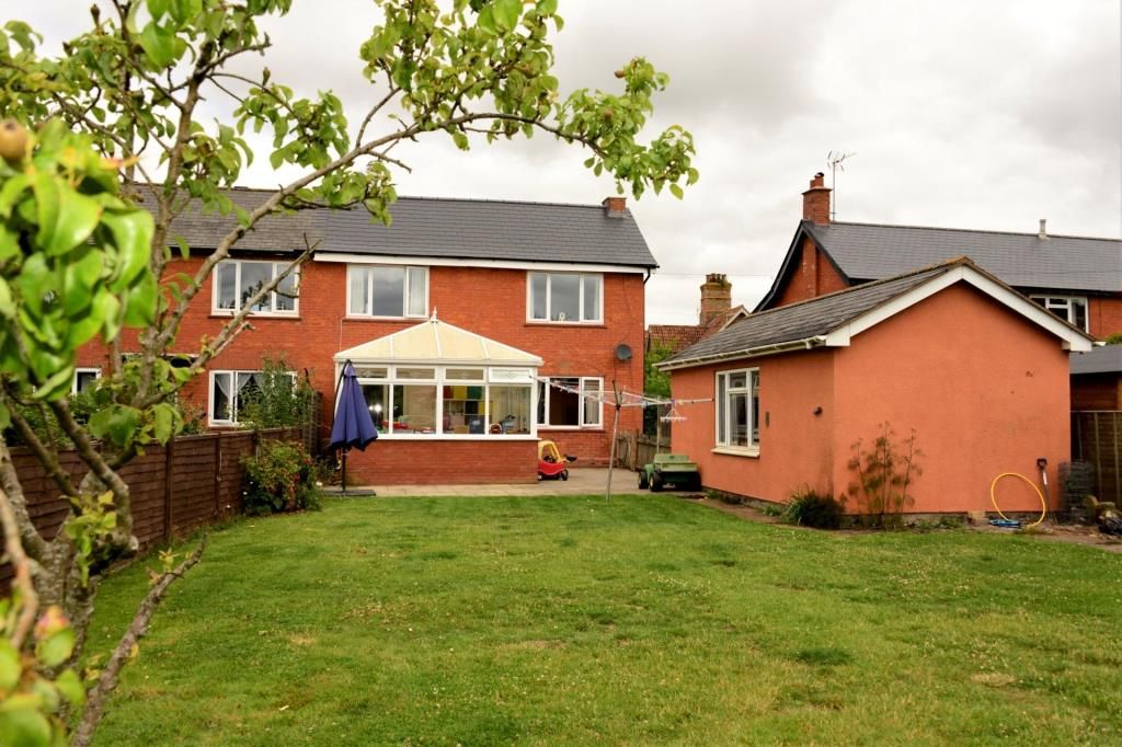 3 bed semidetached house for sale in The Torrells, Taunton