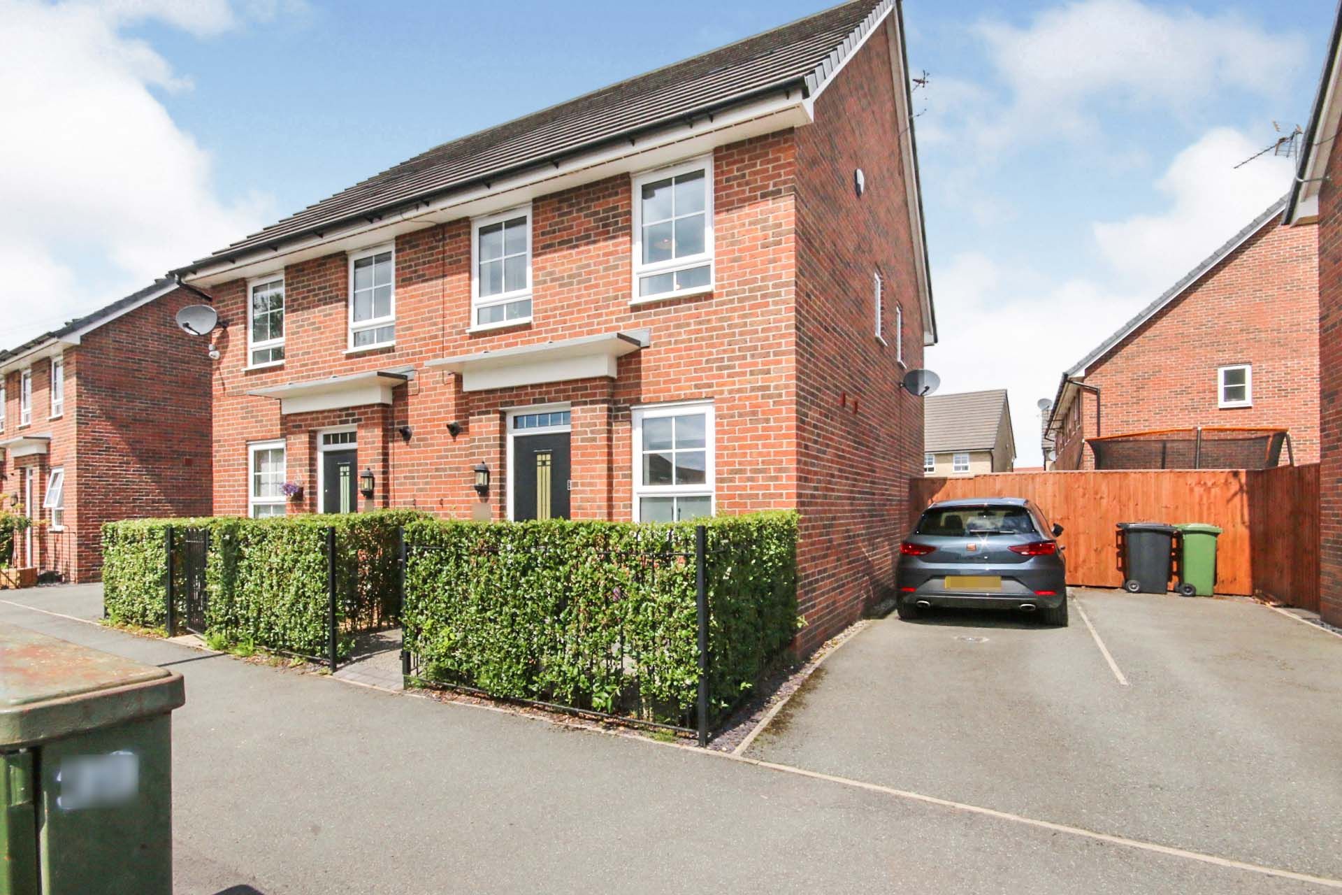 2 bed semidetached house for sale in Underwood Road, Hyde, Greater Manchester SK14 Zoopla