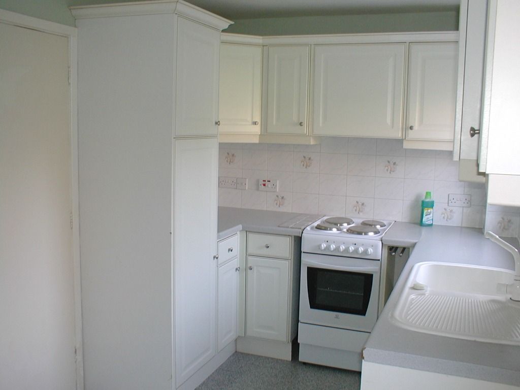 2 bed semidetached house to rent in Marleigh Road, BidfordOnAvon B50