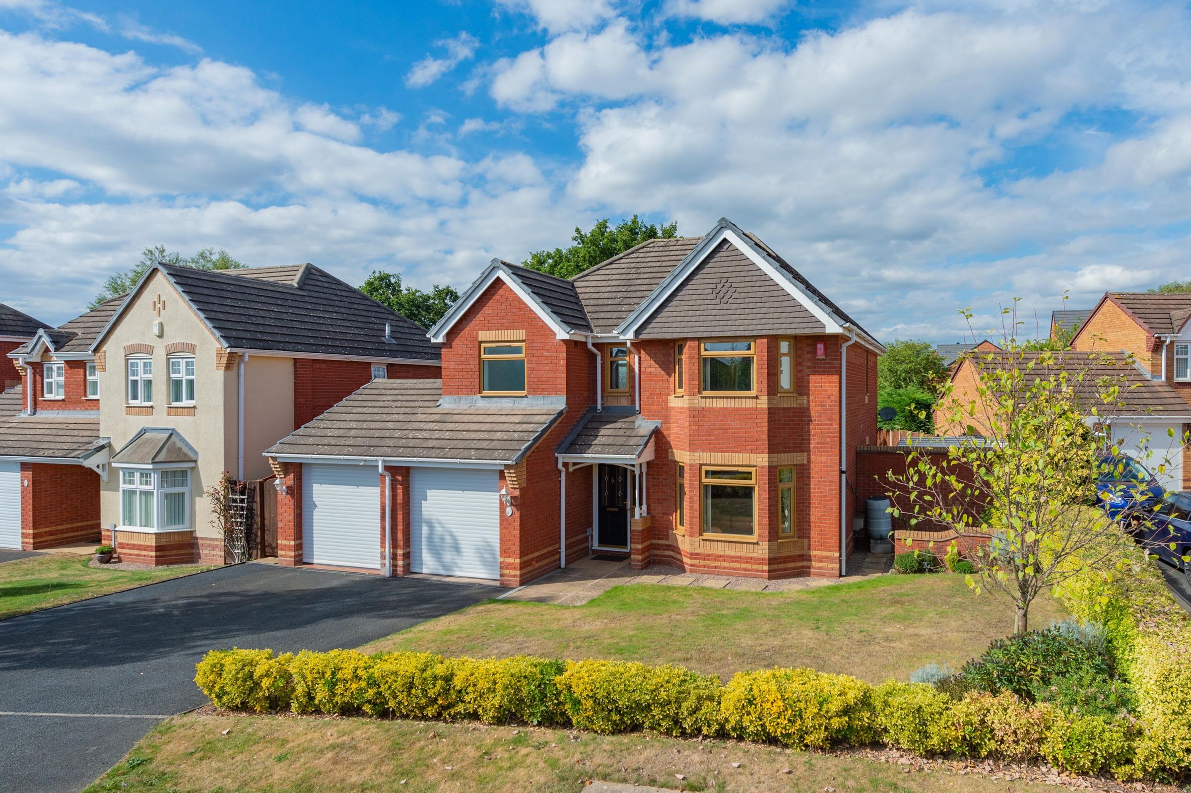 4 bed detached house for sale in Eltham Drive, Priorslee, Telford TF2