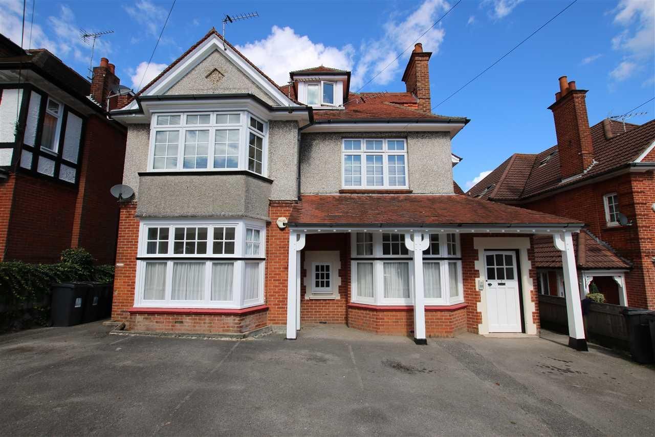 2 bed flat to rent in Rosemount Road, Westbourne, Bournemouth BH4 Zoopla