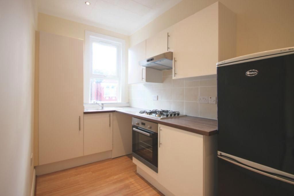 3 bed flat to rent in Ivy Road, Cricklewood NW2 Zoopla