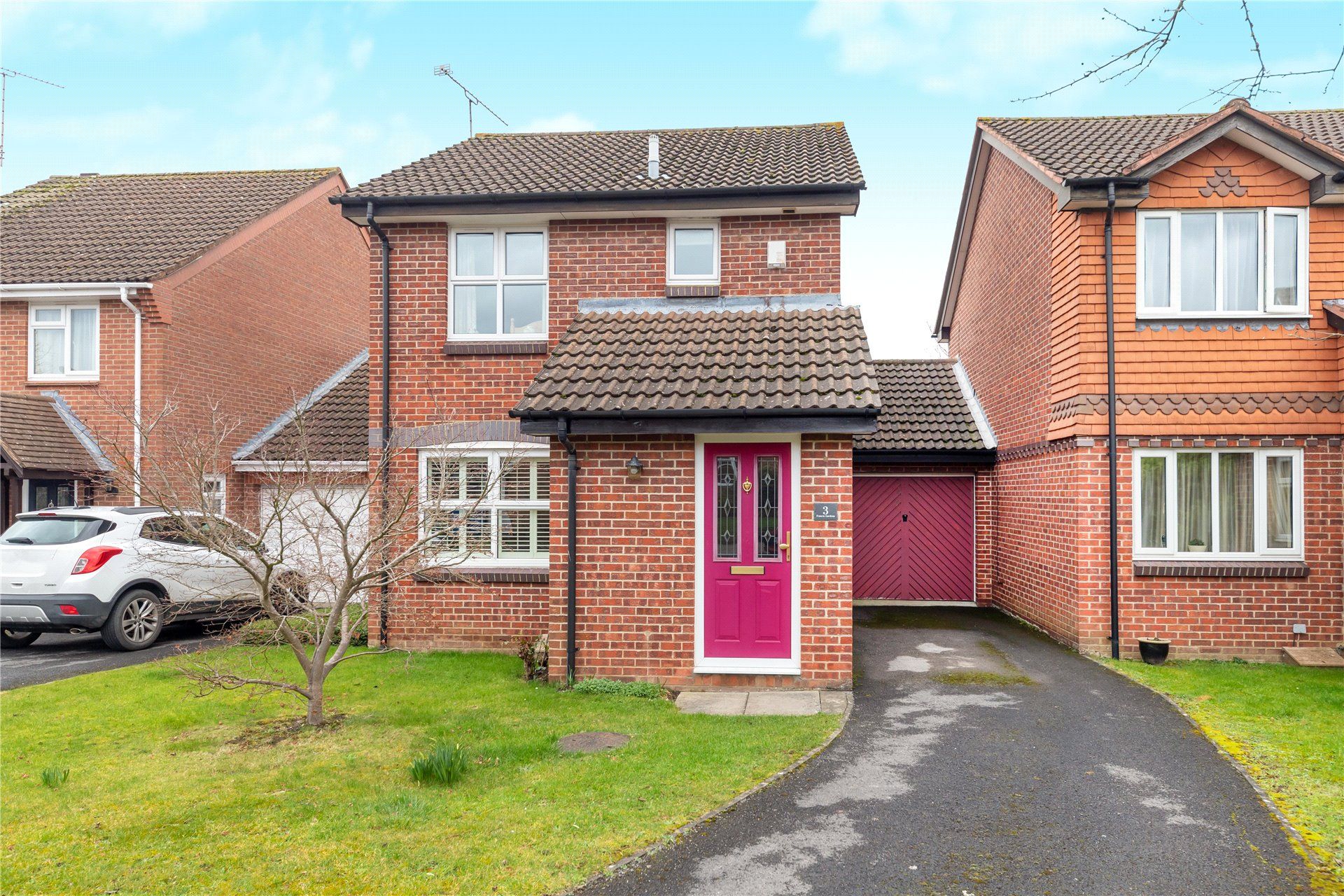 3 bed linkdetached house for sale in Francis Gardens, Warfield