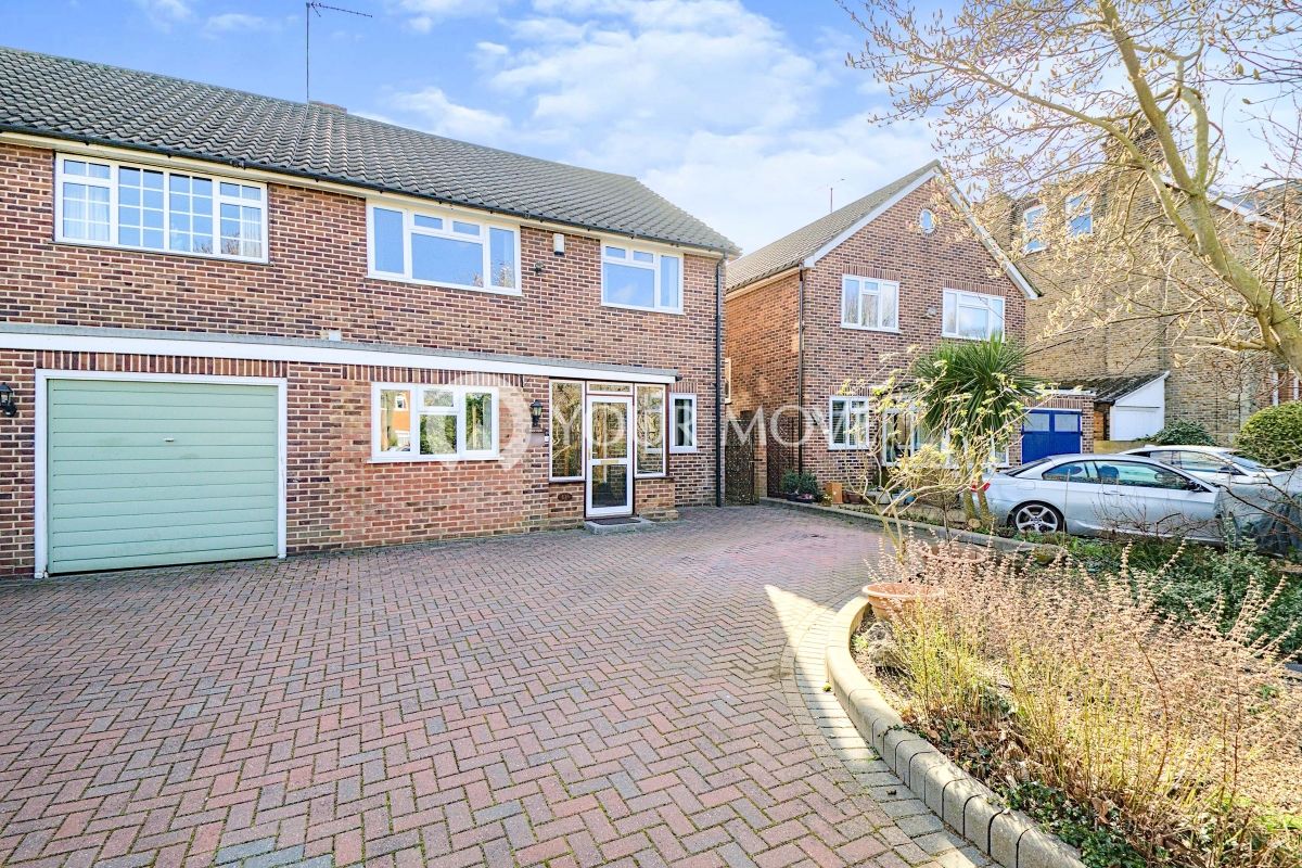 6 bed semidetached house for sale in Lesney Park Road, Erith, Kent DA8 Zoopla