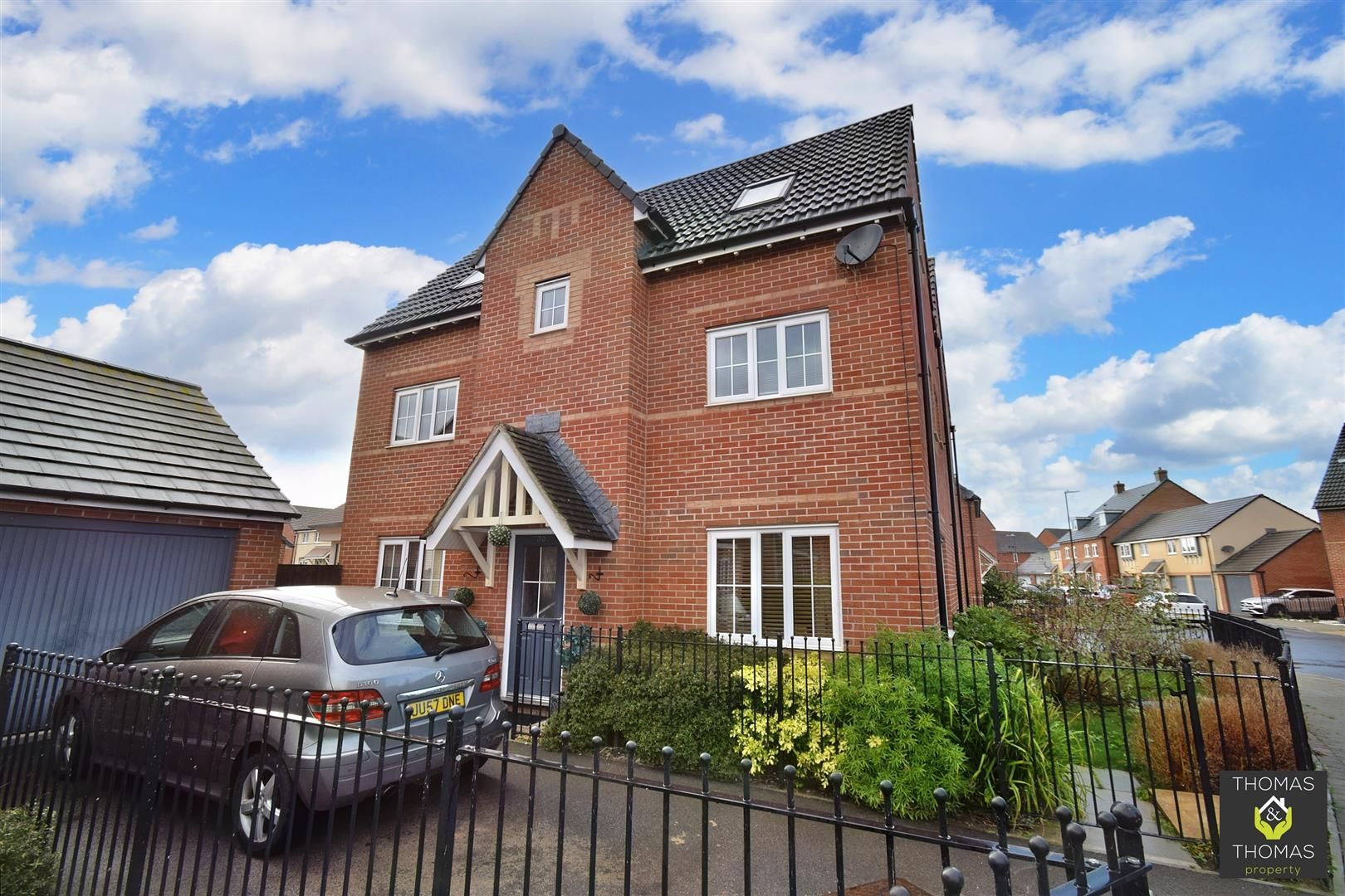 4 bed semidetached house for sale in Winter Gate Road, Longford, Gloucester GL2 Zoopla