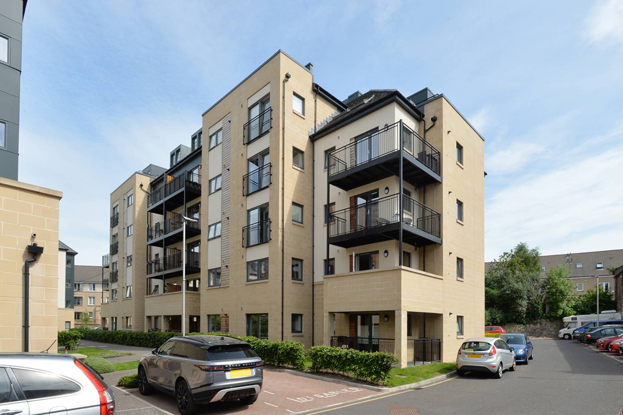 Hatters Lane, Broughton, Edinburgh EH7