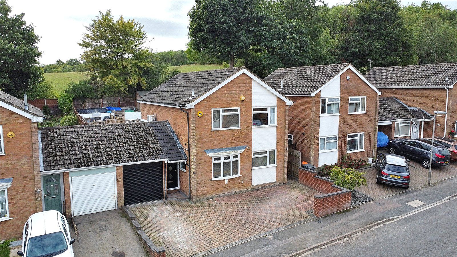 5 bed detached house for sale in West Hill, Dunstable, Bedfordshire LU6