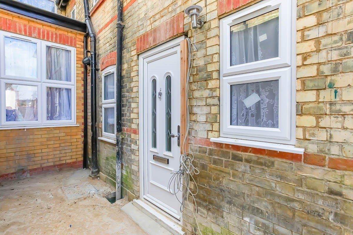 1 bed flat to rent in St. Albans Road, Watford, Hertfordshire WD24 Zoopla