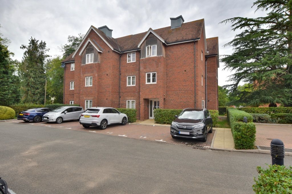 2 bed flat for sale in Felsted, Dunmow CM6 Zoopla