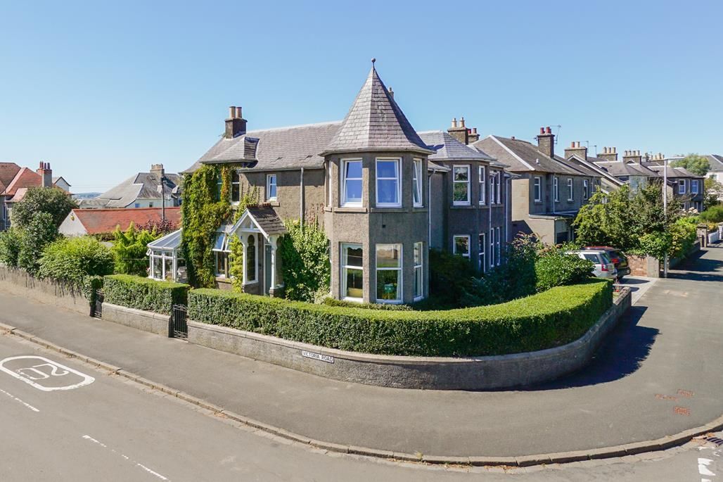 3 bed semidetached house for sale in Victoria Road, Lundin Links