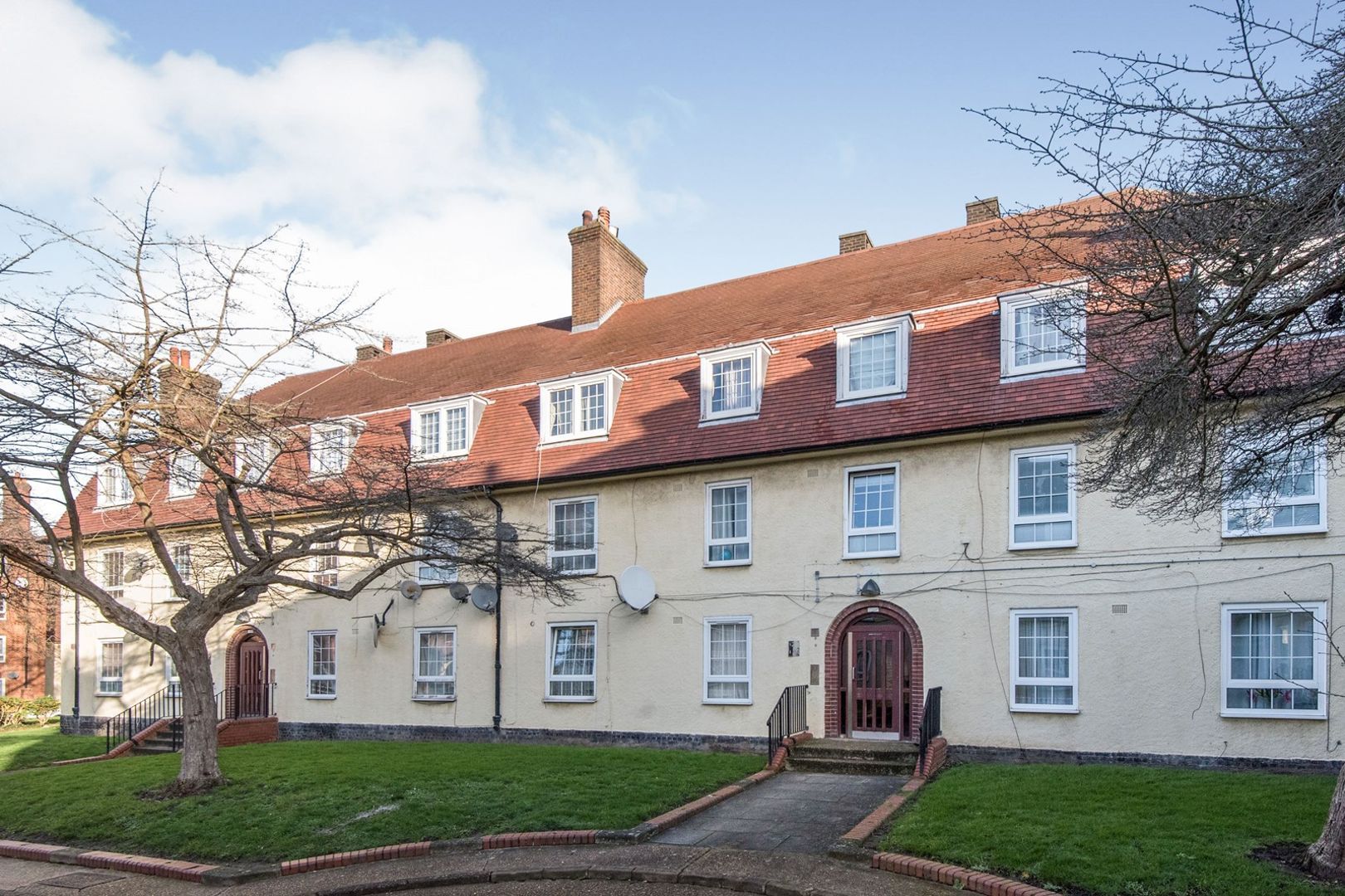 Mountearl Gardens, Streatham SW16  