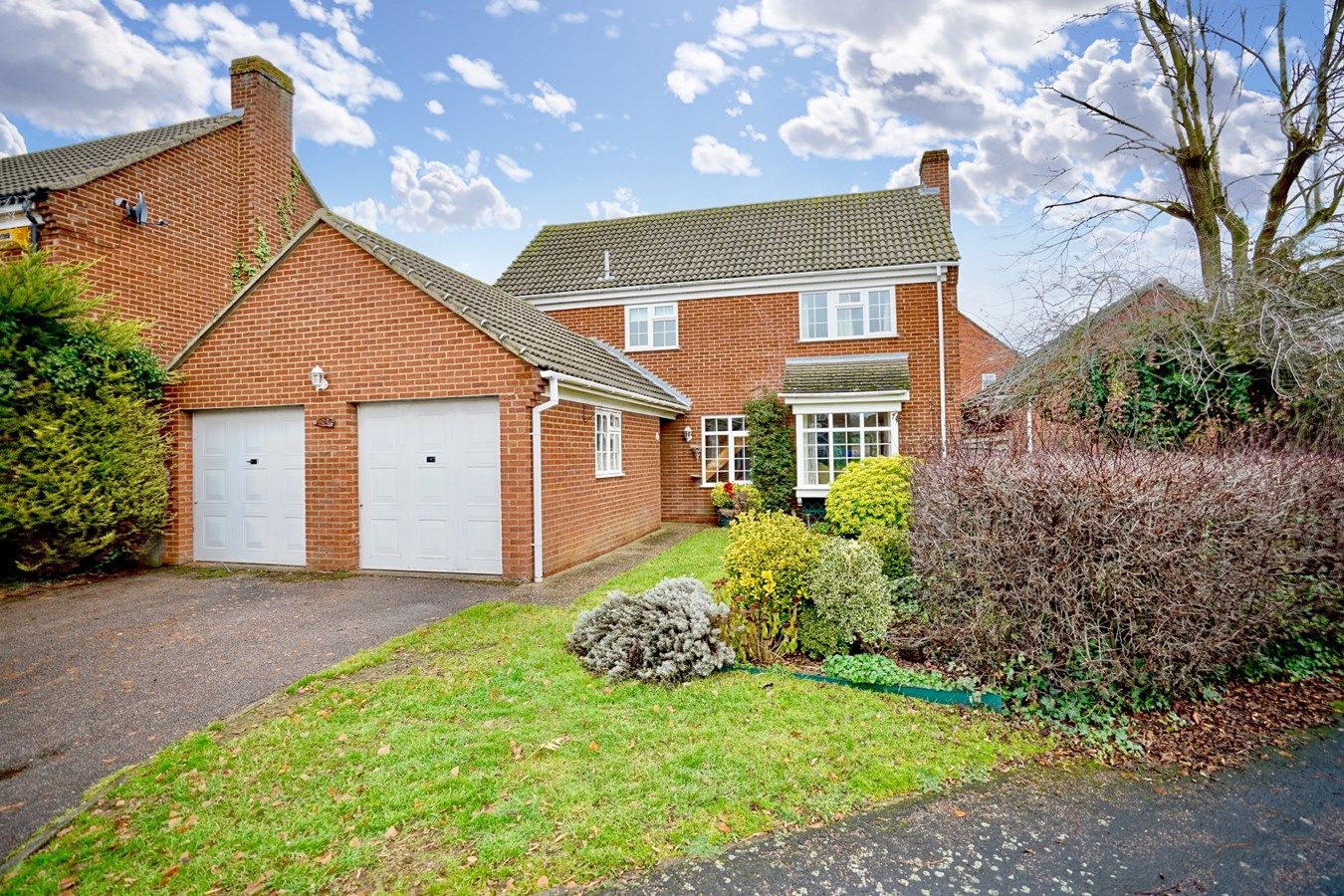 4 bed detached house for sale in Silverweed, Eaton Ford, St Neots PE19