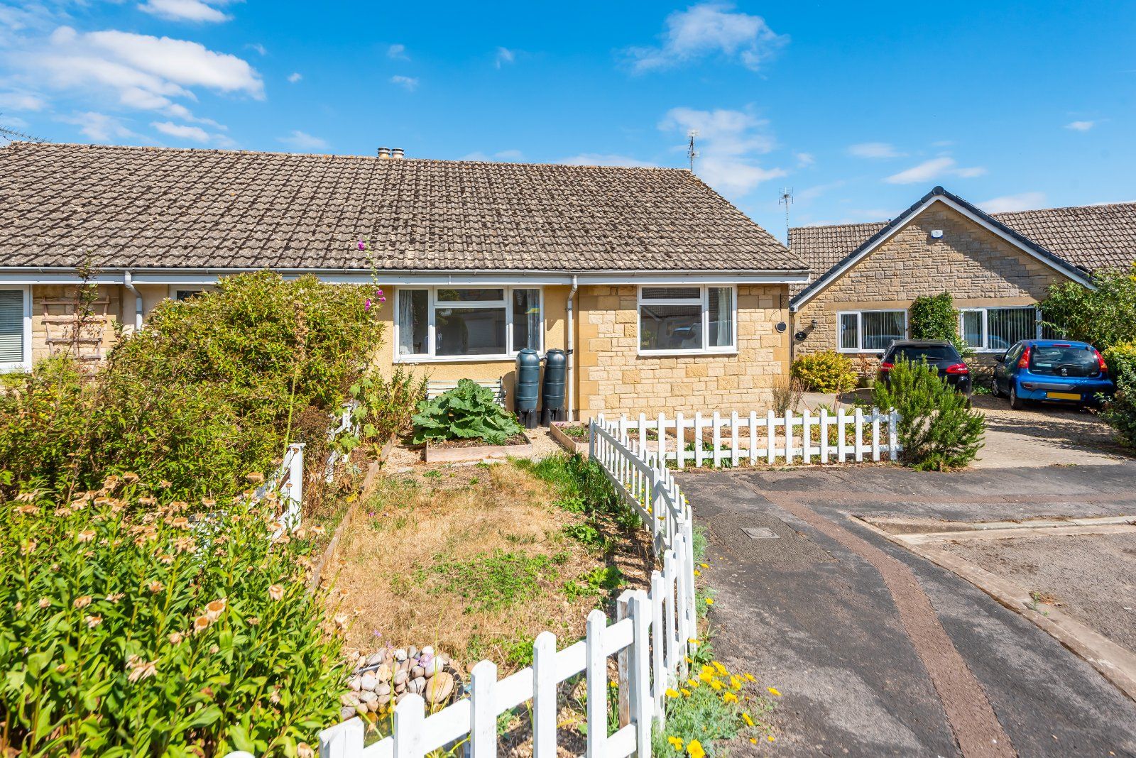 2 bed bungalow to rent in Fairford, Gloucestershire GL7 Zoopla