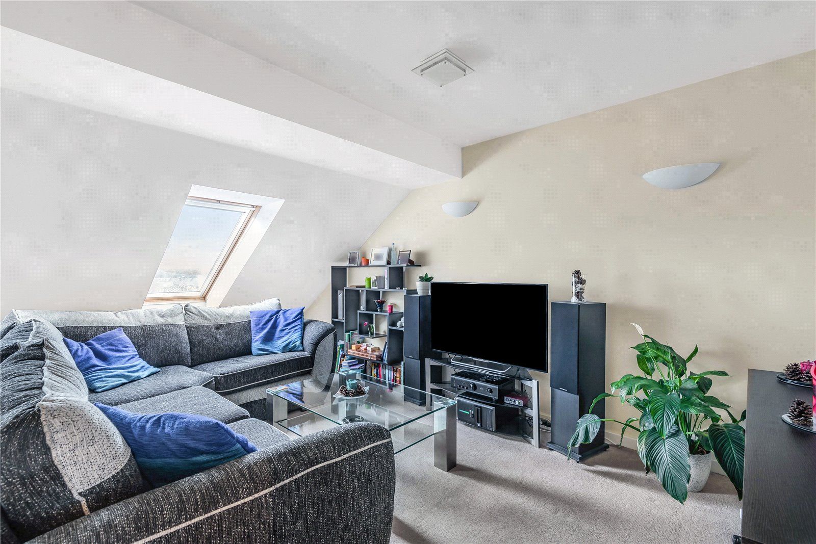 Bridgewater House, 90 Green Lanes, Palmers Green, London N13  