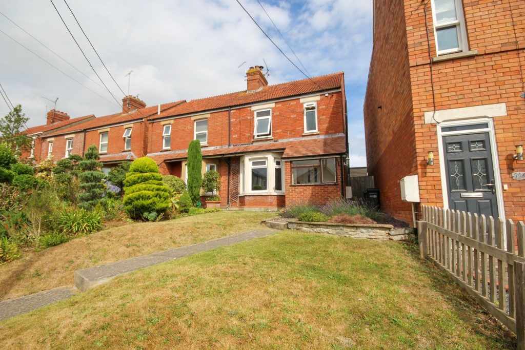 3 bed semidetached house for sale in St. Michaels Avenue, Yeovil