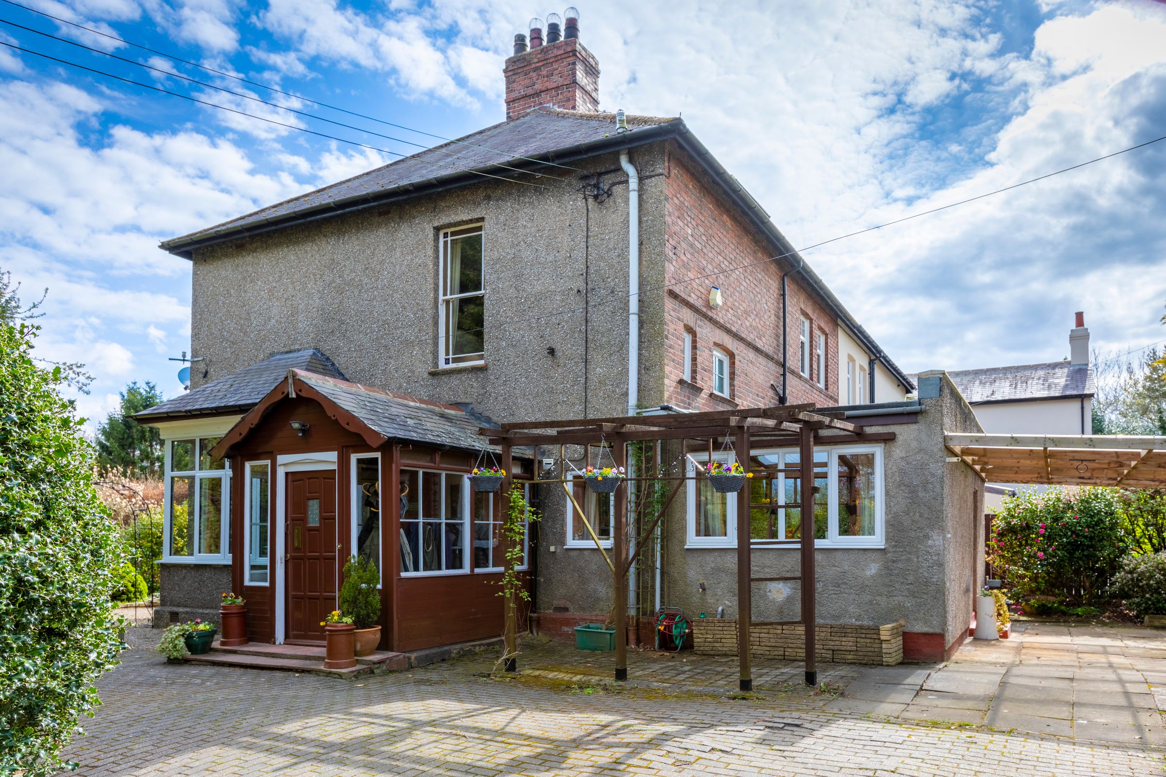 5 bed semidetached house for sale in Dipwood Road, Rowlands Gill NE39