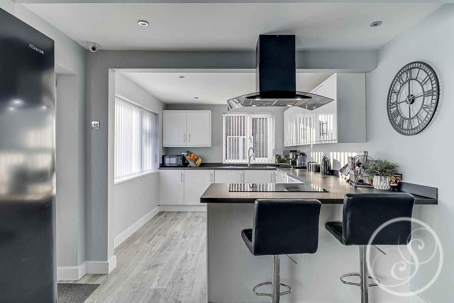 4 bed detached bungalow for sale in Templegate Avenue, Leeds LS15 Zoopla