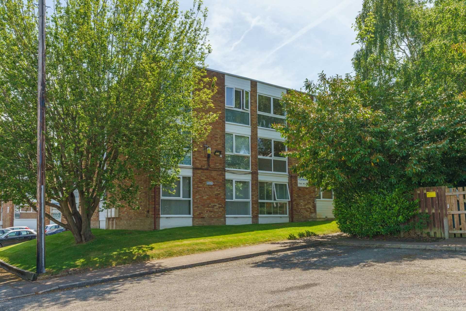 1 bed flat to rent in Claybury, Bushey WD23 Zoopla
