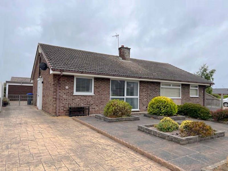 2 bed semidetached bungalow for sale in Fir Tree Place, Thornton
