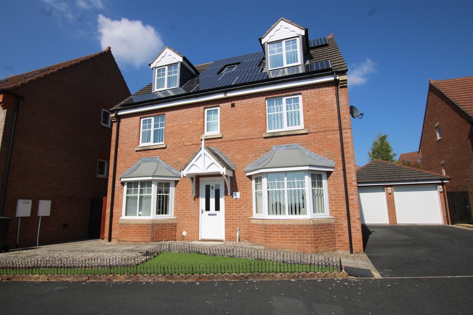 5 bed detached house for sale in Flambard Drive, Auckland DL14