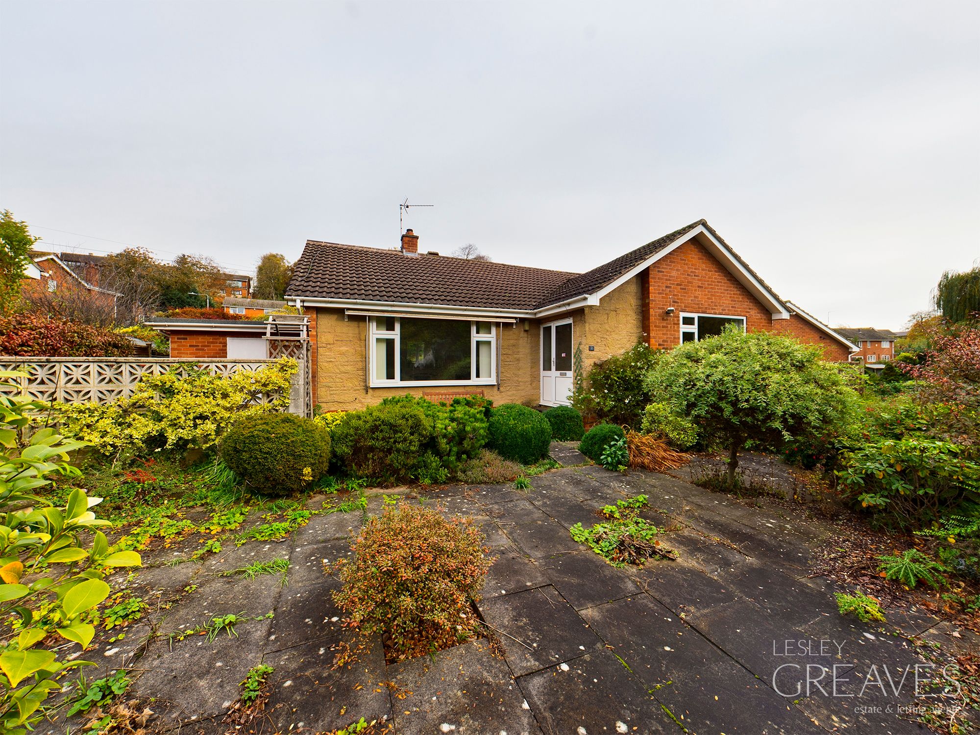 3 bed detached bungalow for sale in Covert Close, Burton Joyce