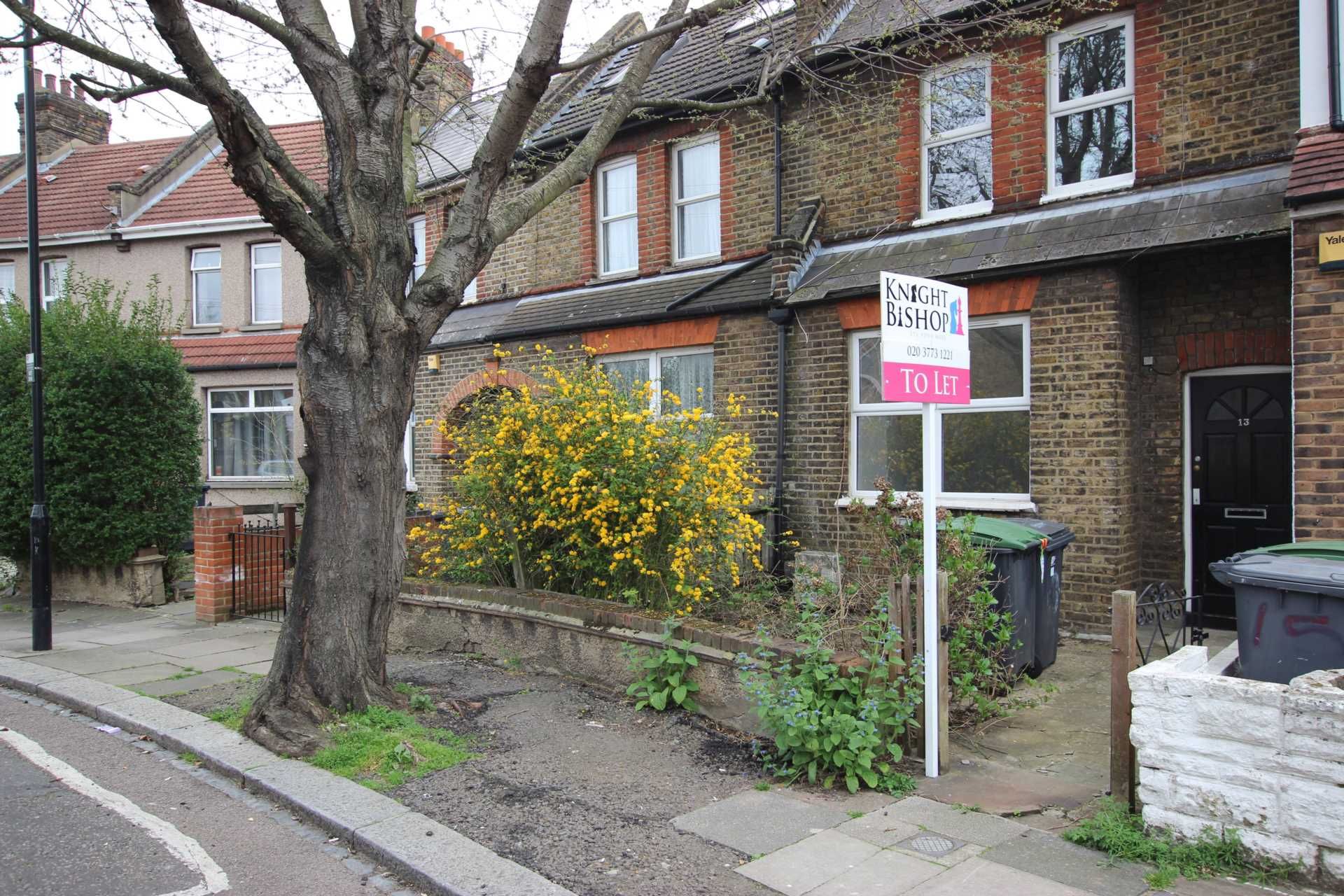 3 bed property to rent in Brampton Road, Stamford Hill N15 Zoopla