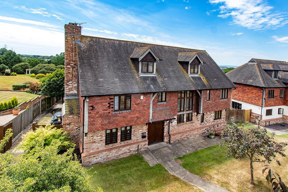 7 bed detached house for sale in Moor Hall Drive, Ninfield TN33 Zoopla