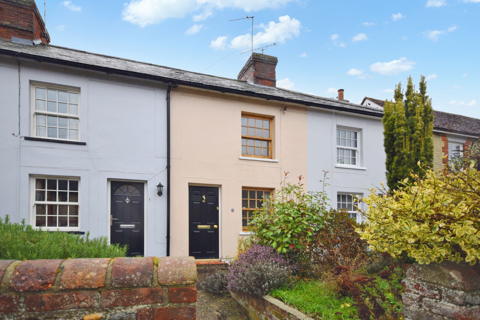 1 bed terraced house for sale in Station Road, Saffron Walden, Essex