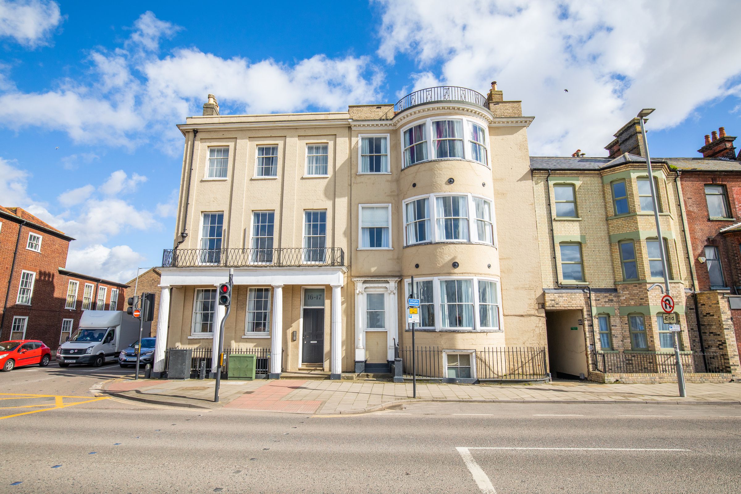 3 bed flat for sale in South Quay, Great Yarmouth NR30 Zoopla