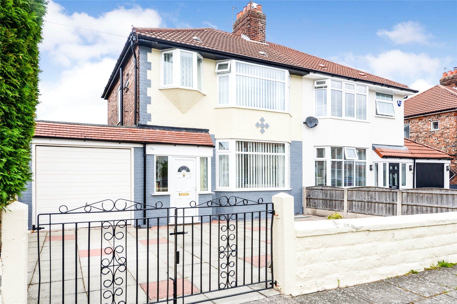 3 bed semidetached house for sale in Hampton Court Road, West Derby