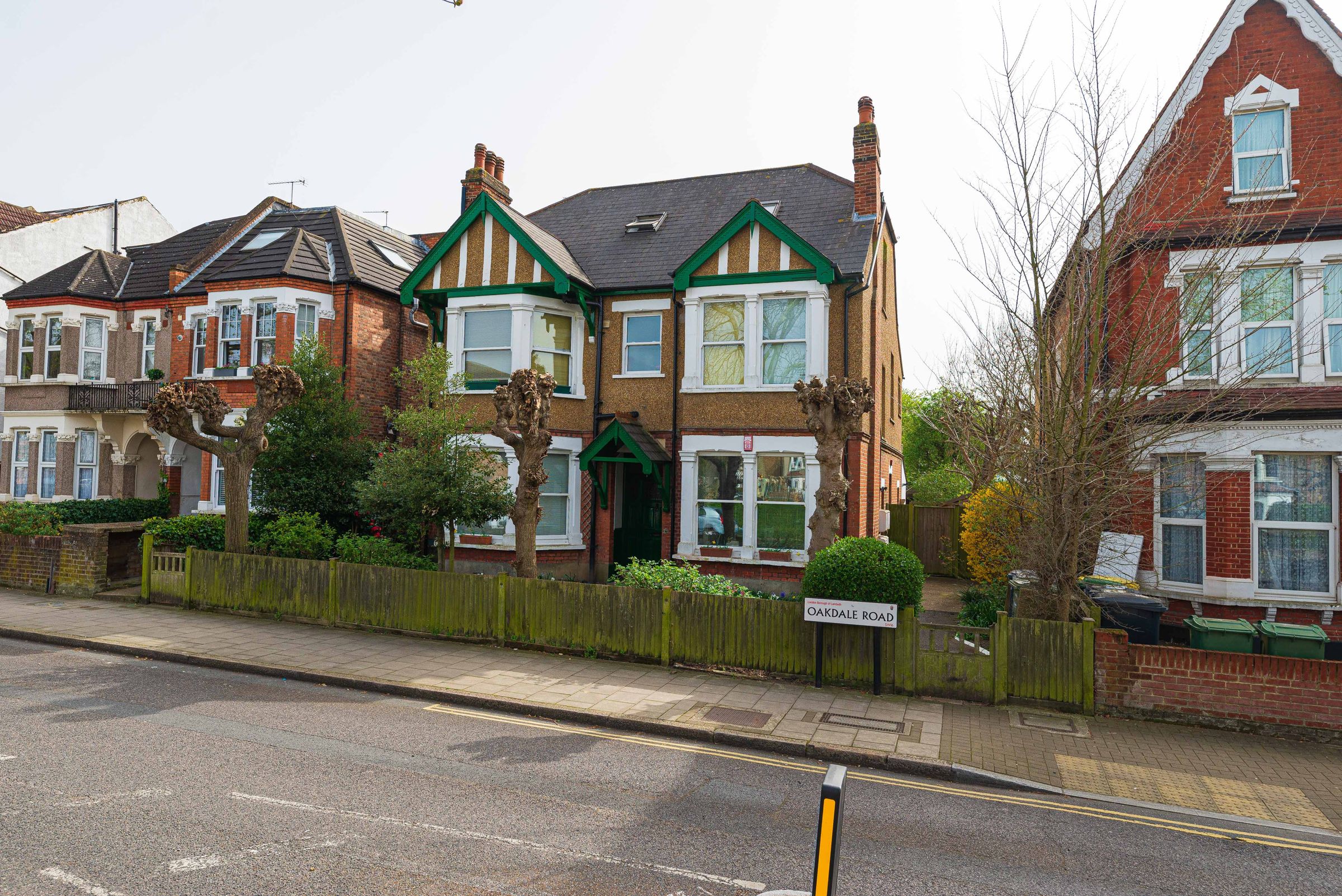 2 bed flat to rent in Oakdale Road, London SW16 Zoopla