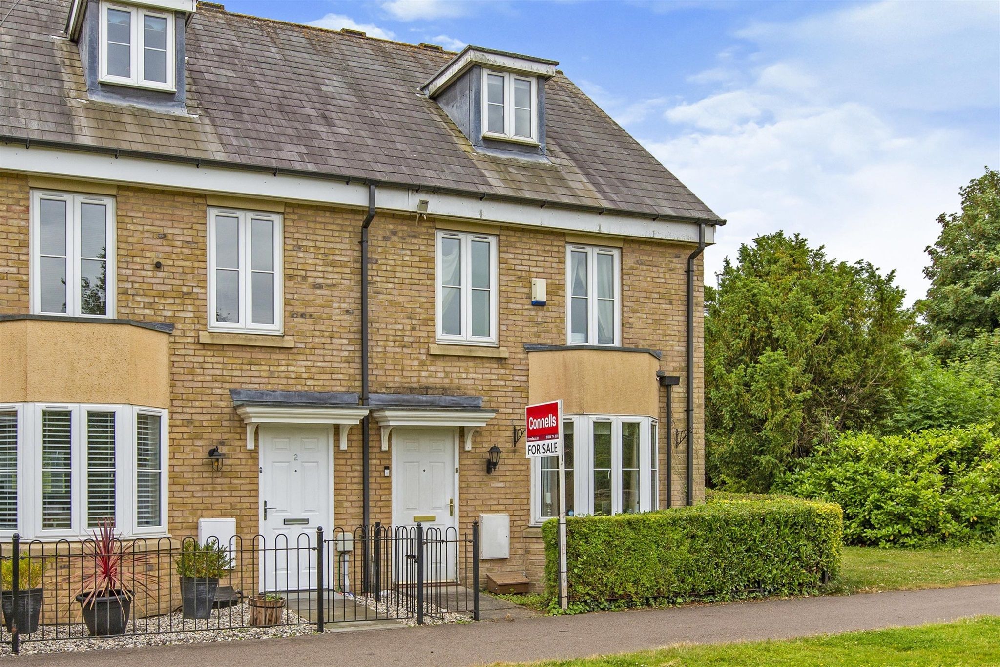 3 bed town house for sale in Jubilee Green, Papworth Everard, Cambridge