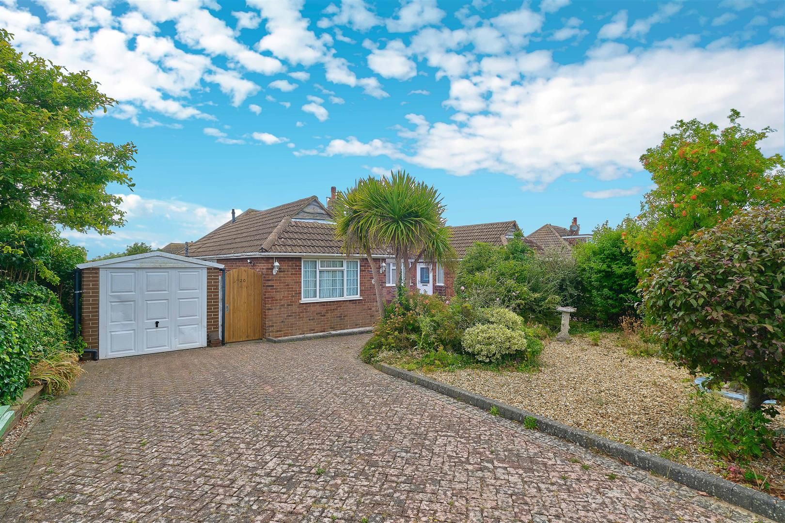 2 bed semidetached bungalow for sale in Hastings Avenue, Seaford BN25