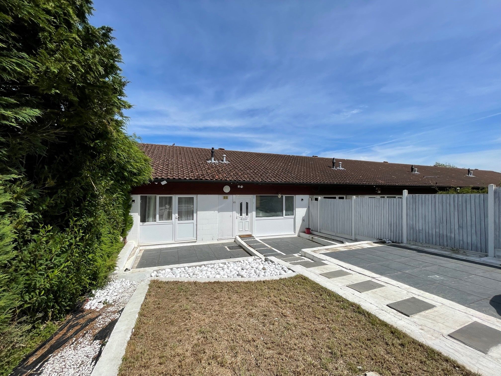 3 bed semidetached bungalow for sale in St. Dunstans, Coffee Hall