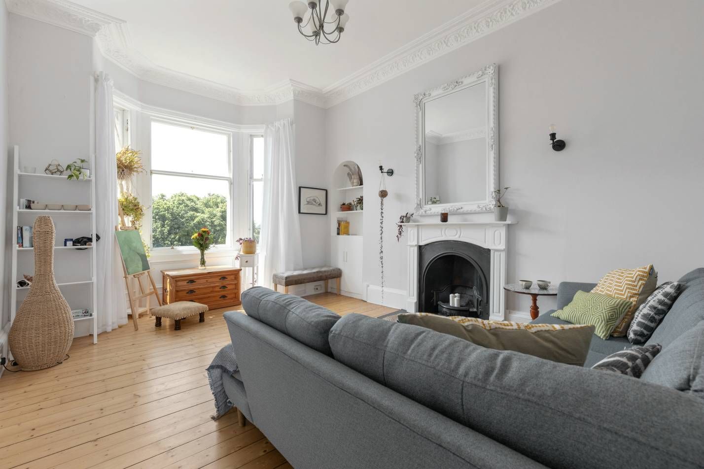 25/8 Mcdonald Road, Bellevue EH7