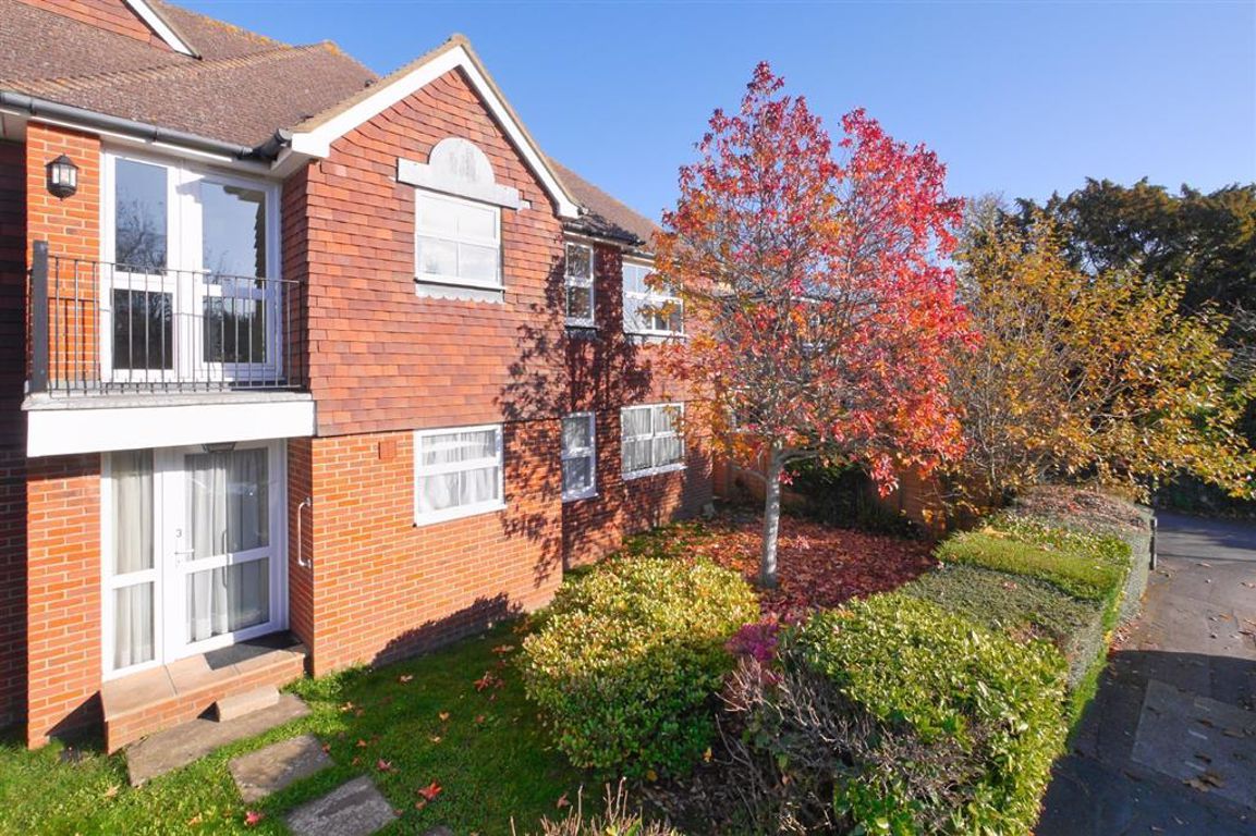 2 bed flat for sale in Western Road, Hailsham BN27 Zoopla